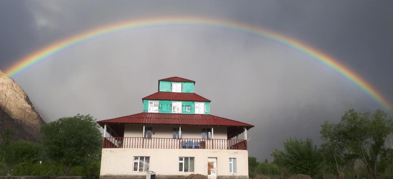 Hostel Muborak Rushan Esterno foto